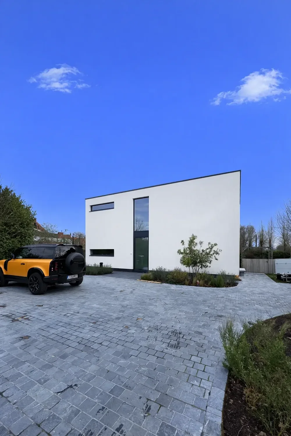 Woning in Ingelmunster met gereinigde crepigevel